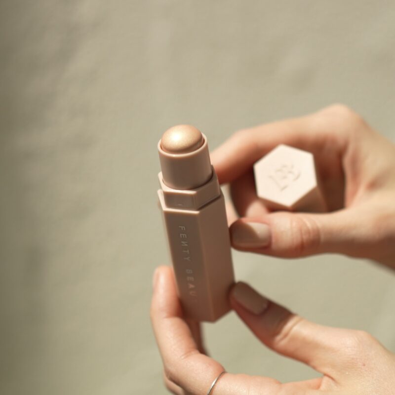 Хайлайтер у стіку Fenty Beauty Match Stix Shimmer Skinstick I Scream
