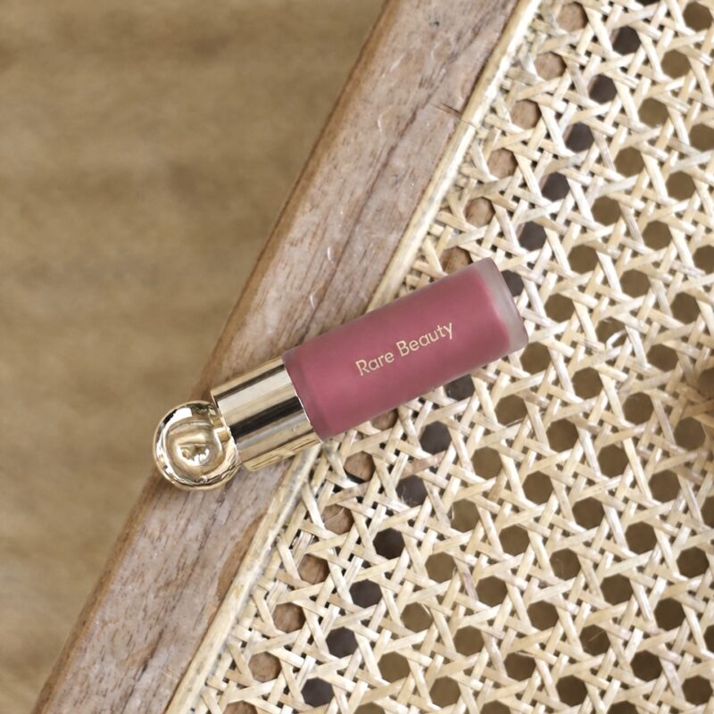 Рідкі рум'яна Rare Beauty Soft Pinch Liquid Blush у відтінку Souvenir 7,5 мл